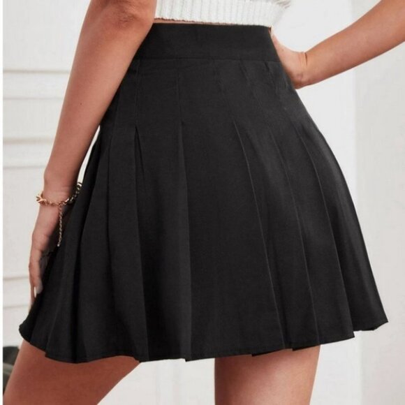 pleated mini skirt trending preppy black - Picture 4 of 5
